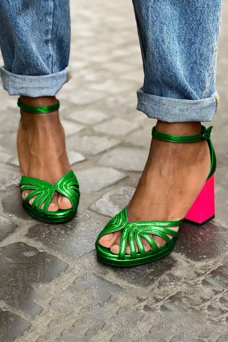 Bicolor-Absatzsandalen