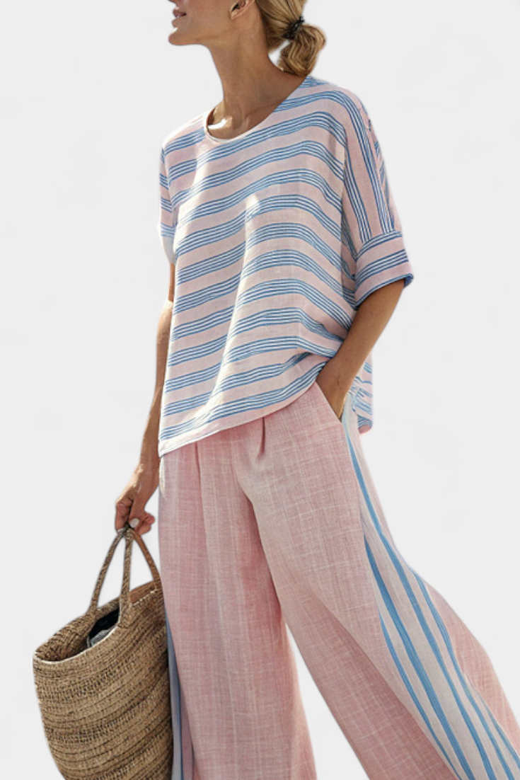 Lynn – Elegante Rosa-Blaue Bluse & Weiche Hose
