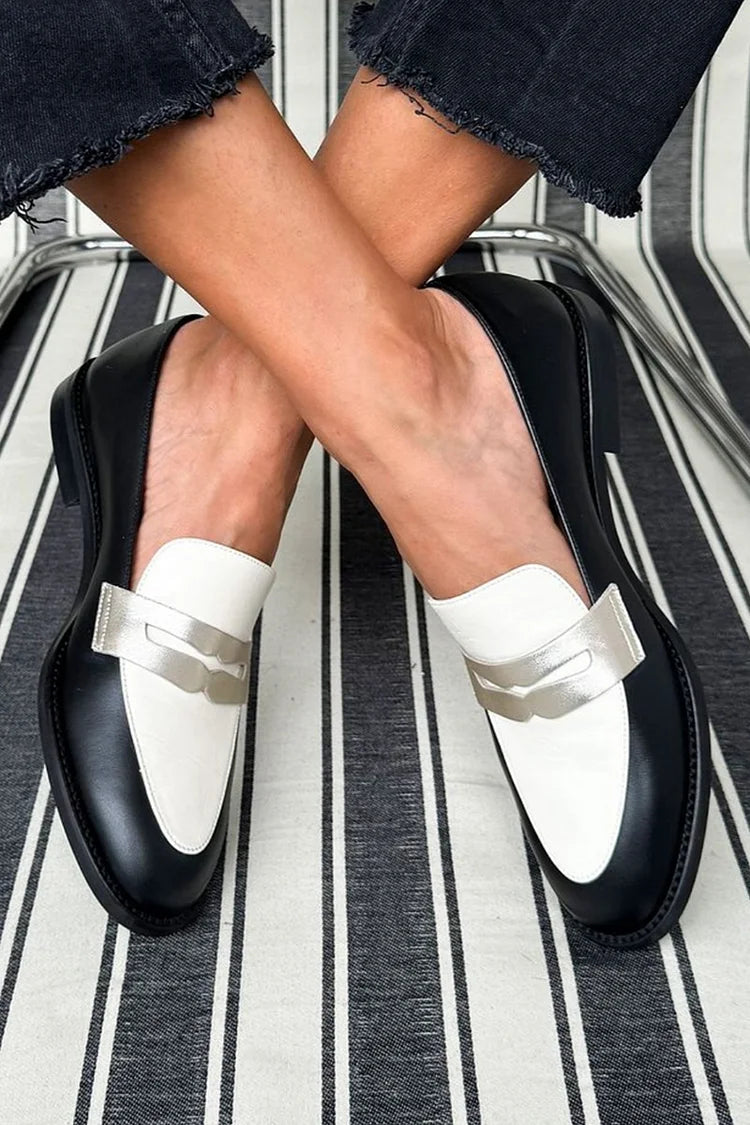 Monochrome klassische Loafer
