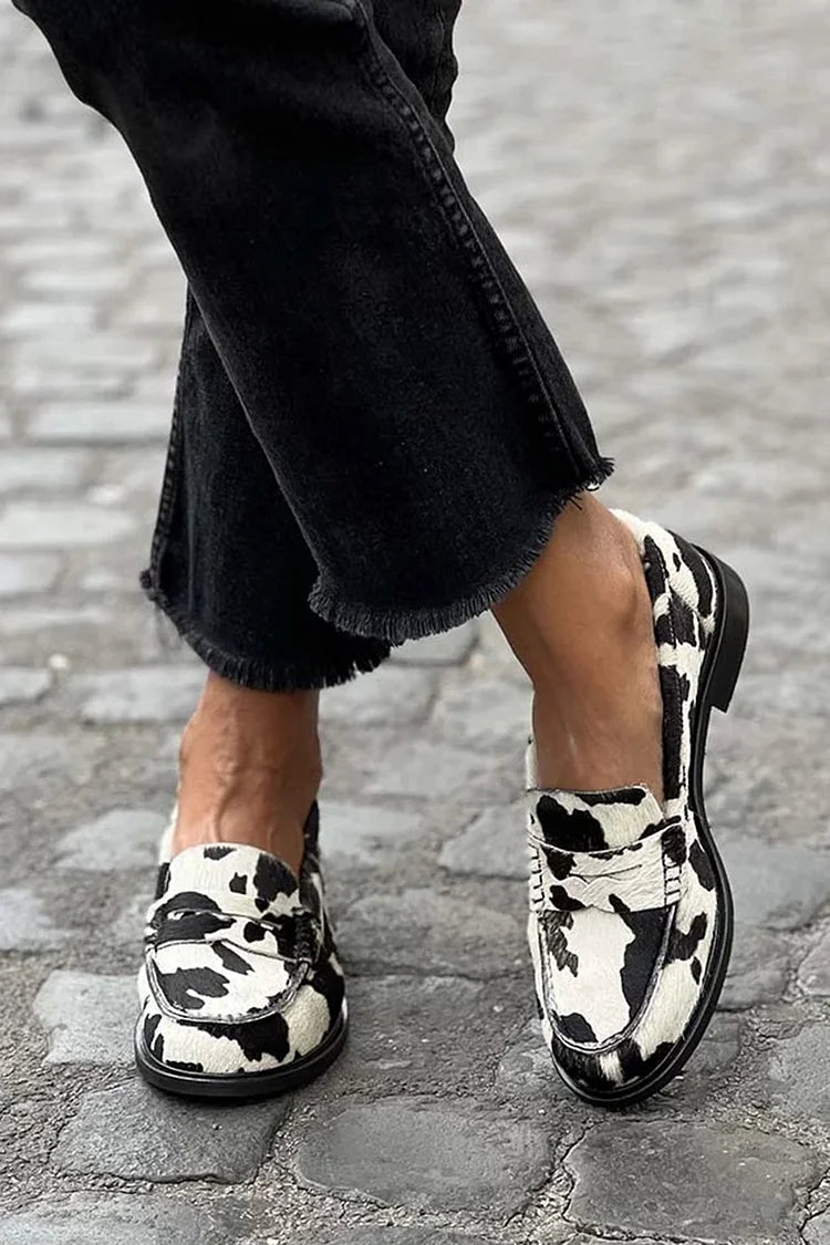Loafer mit Kuhmuster
