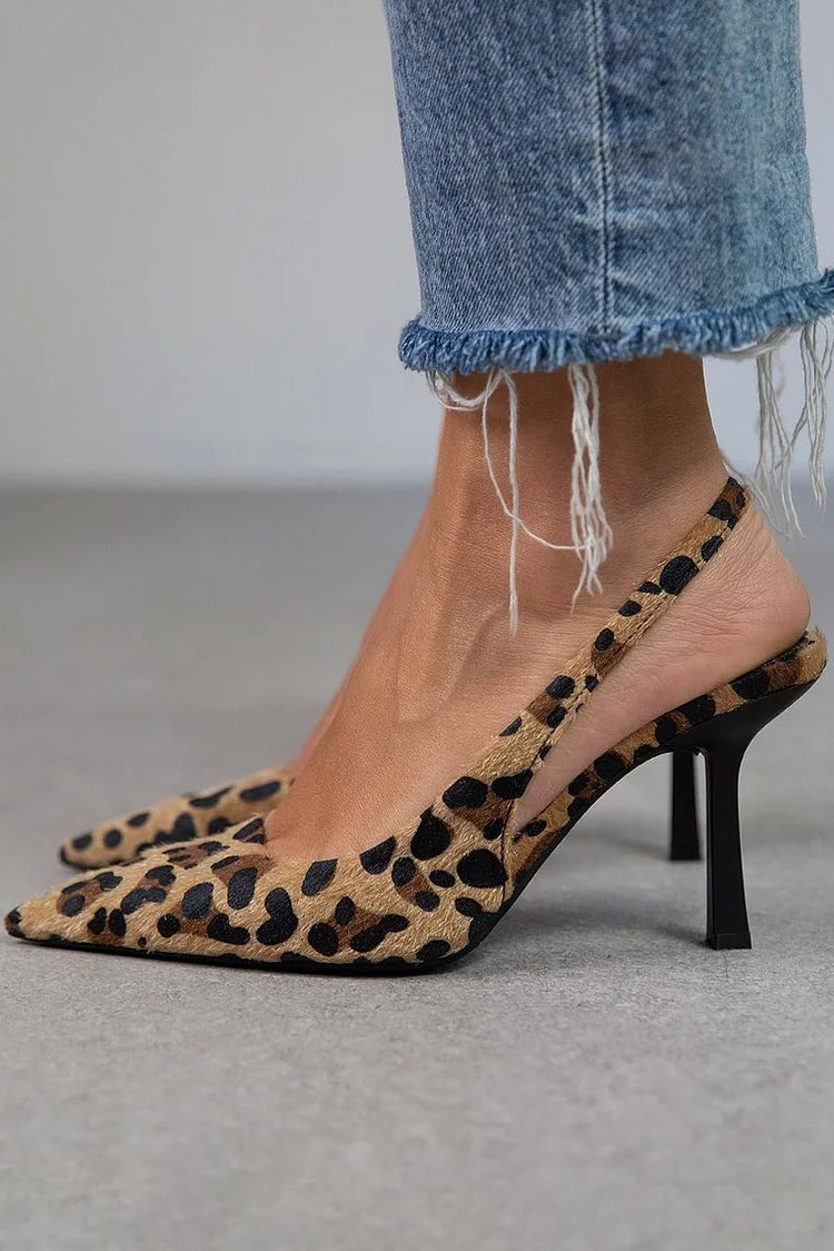 Ballerinas im Animal-Print mit Riemchen