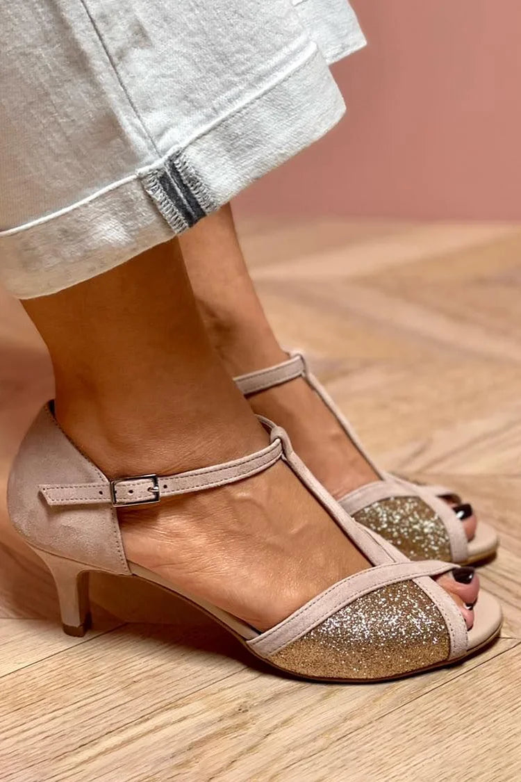 Spitze Ballerinas mit Riemchen