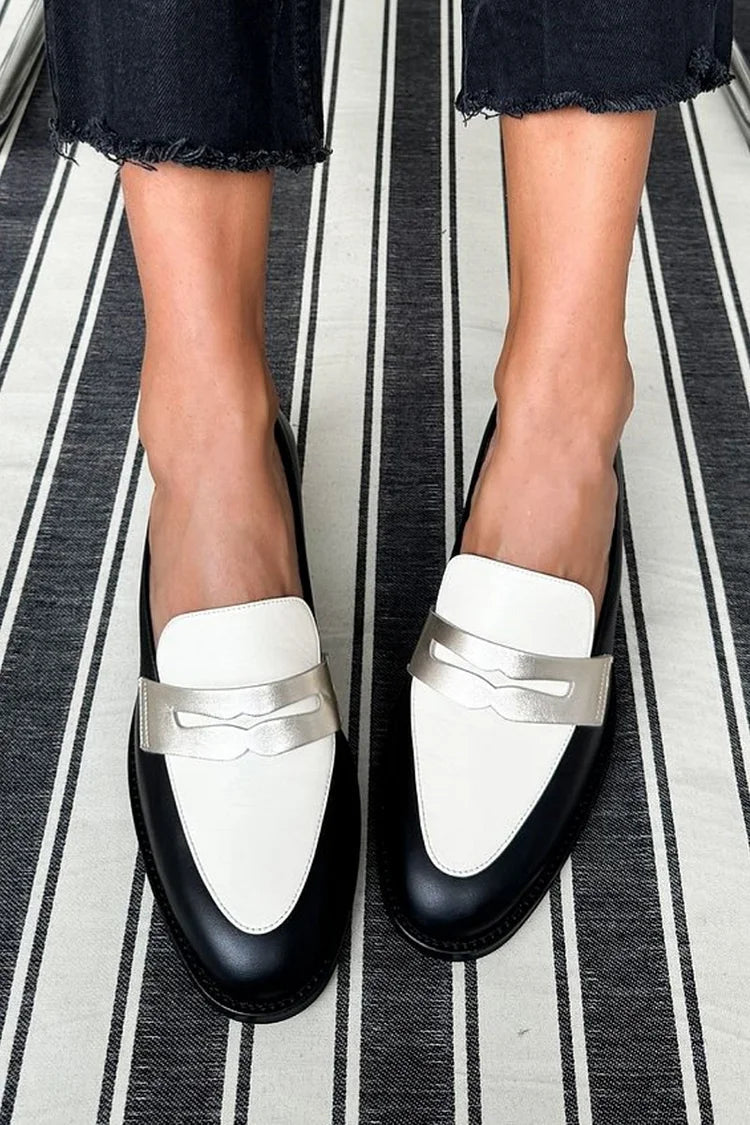 Monochrome klassische Loafer