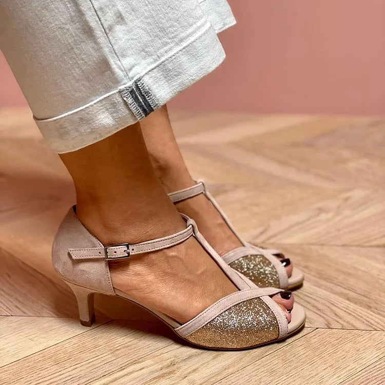 Spitze Ballerinas mit Riemchen