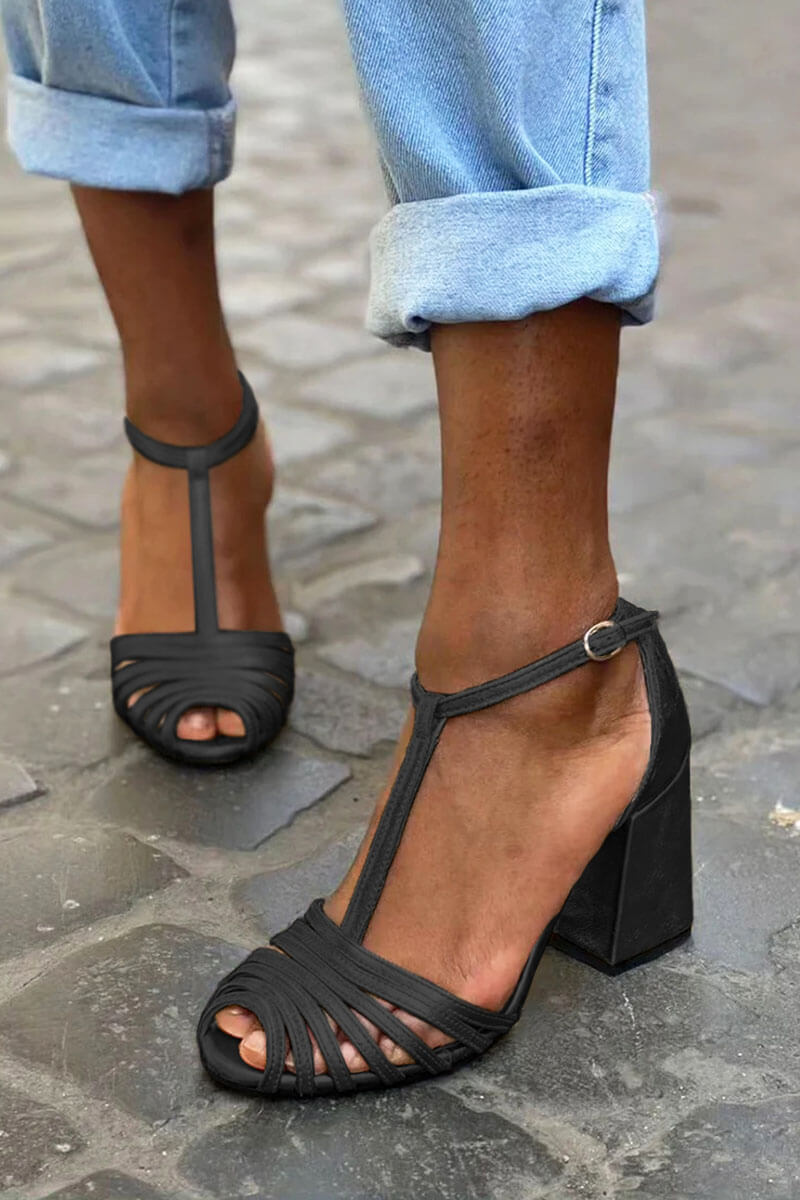 Elegante Sandalen mit T-Steg
