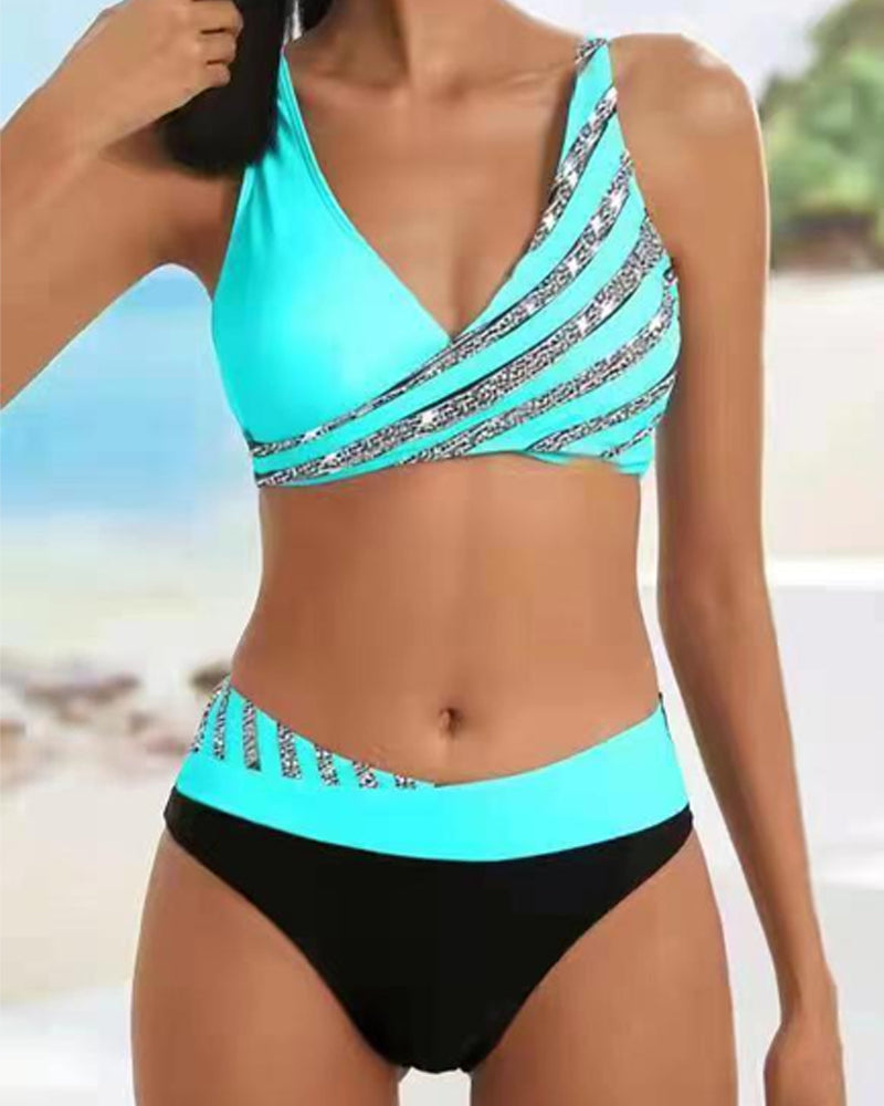 Mona – Bedruckter Bikini in warmen Farbtönen
