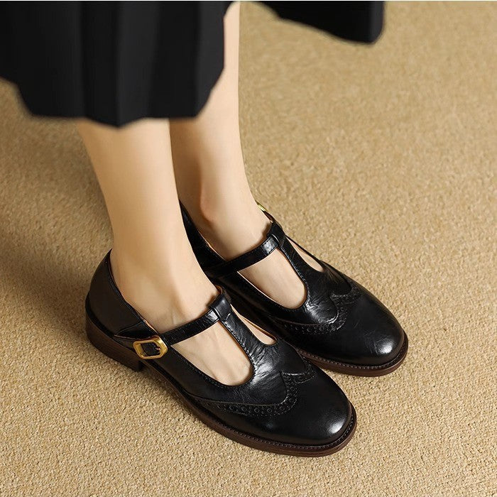 Emma – Klassischer Damenschuh mit Riemchen