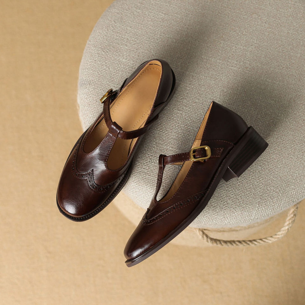 Emma – Klassischer Damenschuh mit Riemchen