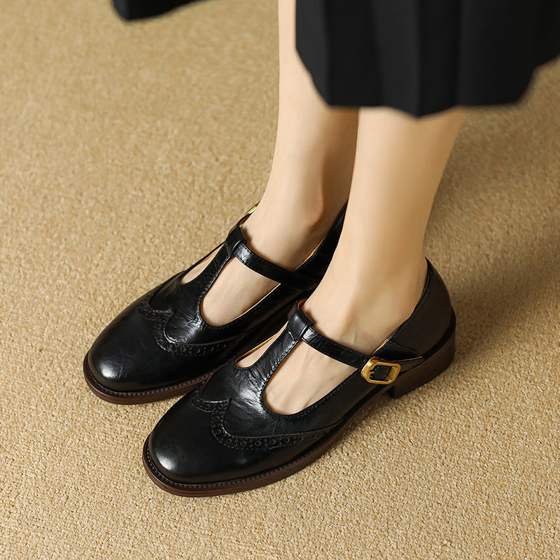 Emma – Klassischer Damenschuh mit Riemchen