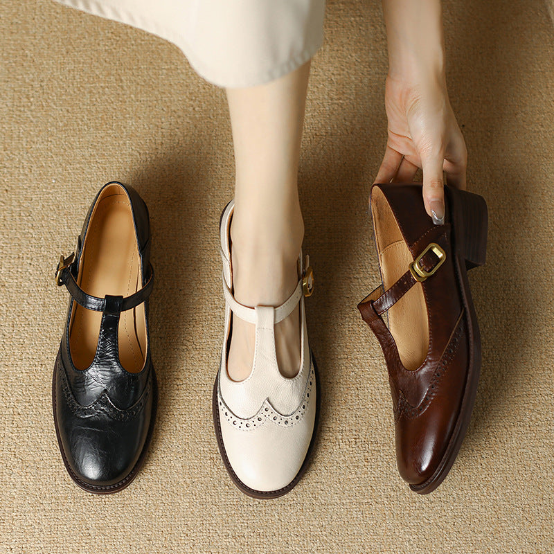 Emma – Klassischer Damenschuh mit Riemchen
