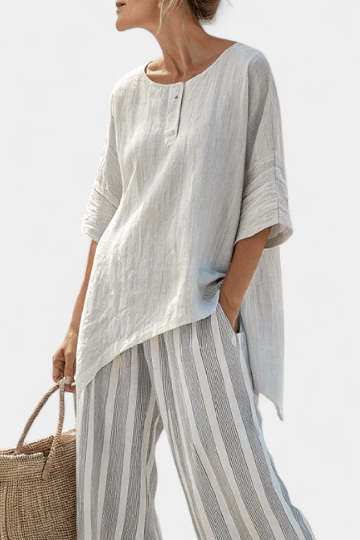 Sophie – Elegante Asymmetrische Bluse & Gestreifte Hose