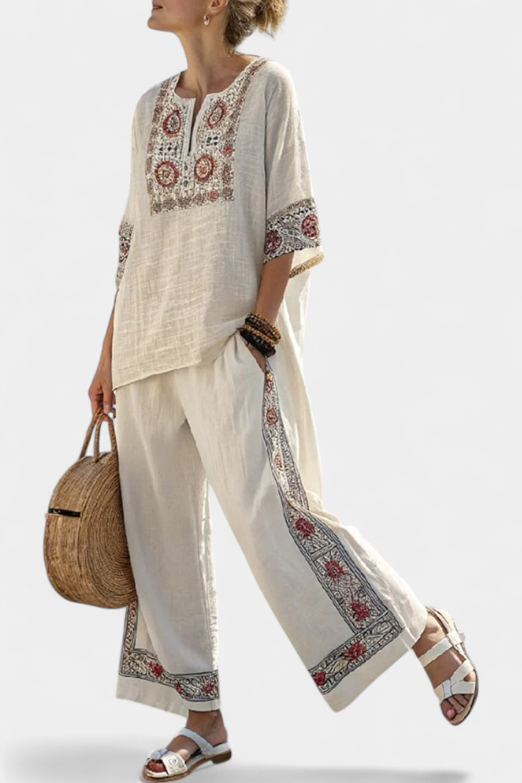 Maud – Raffinierte Bestickte Bluse & Weite Hose